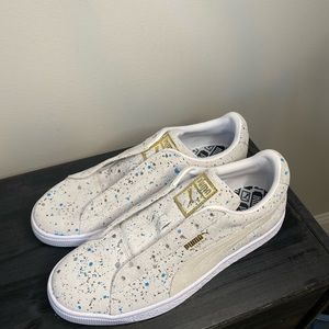 Men’s Puma multicolored shoes